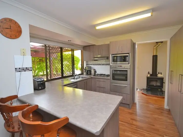 5 Wood Street, Woodford QLD 4514