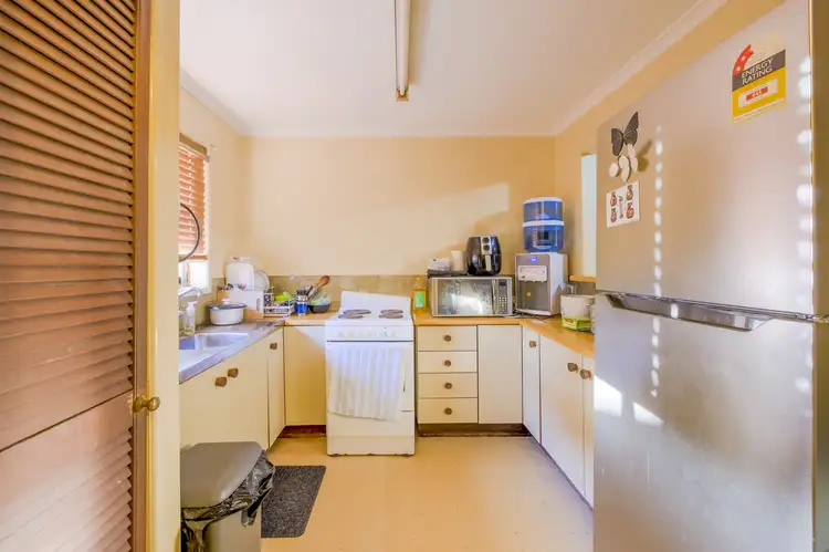 Fifth view of Homely townhouse listing, 2/39 Bruce Road, Woodridge QLD 4114