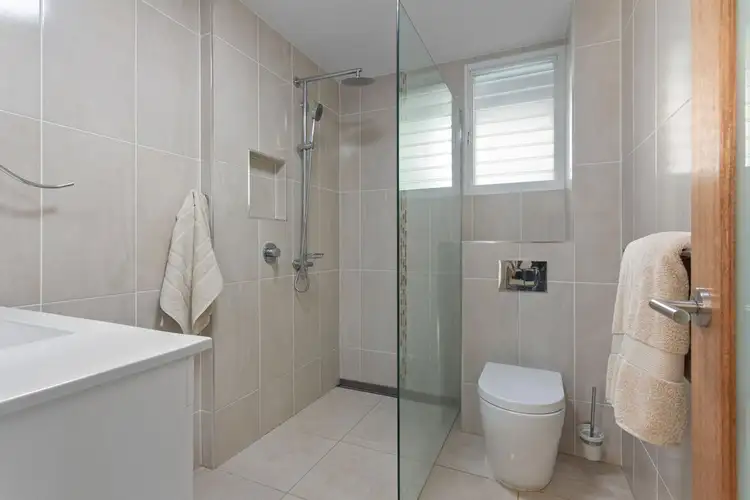 Sixth view of Homely unit listing, 4/53 Winchester St, Hamilton QLD 4007