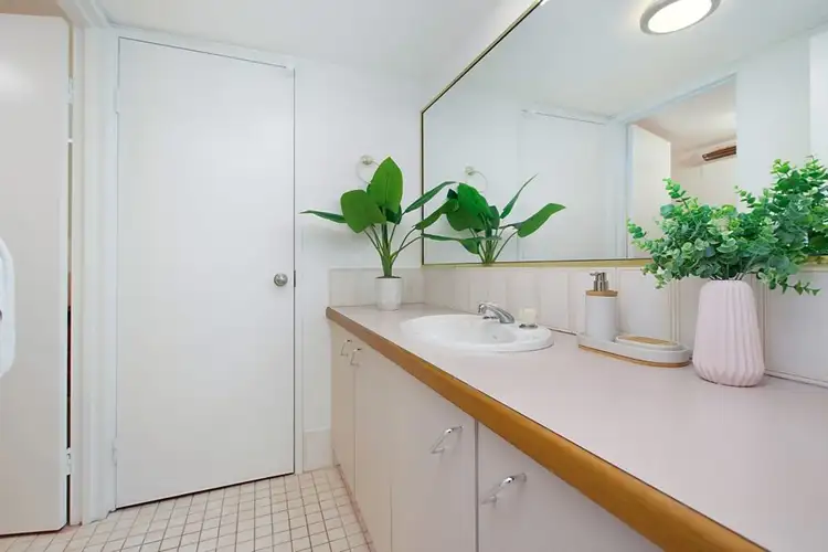 Sixth view of Homely unit listing, 4/146 Pacific Parade, Bilinga QLD 4225