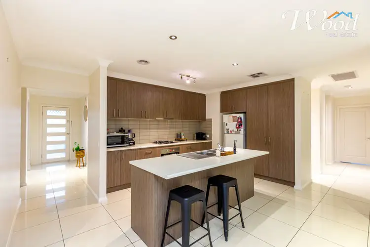 Fifth view of Homely house listing, 24 Gabrielle Crt, Lavington NSW 2641