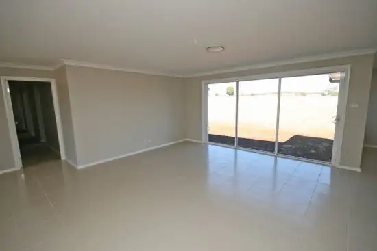 Fourth view of Homely house listing, 8 Kingfisher Drive, Tamworth NSW 2340