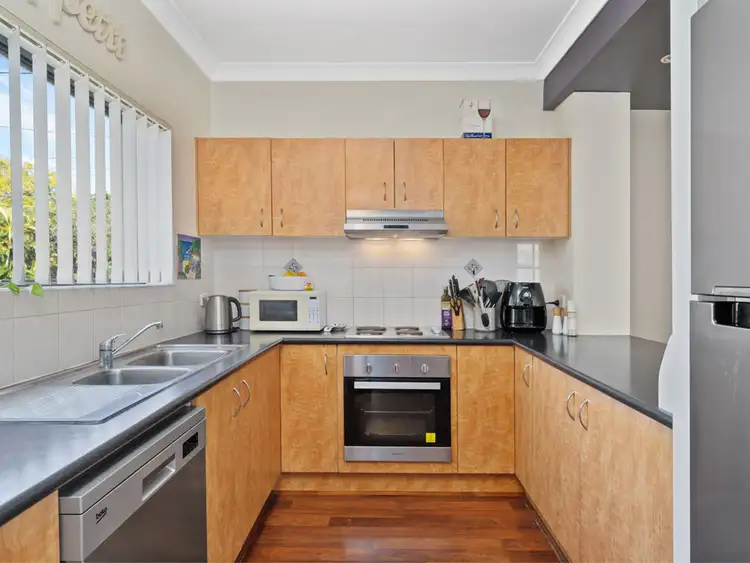 Sixth view of Homely townhouse listing, 2/22 Pembroke Road, Coorparoo QLD 4151