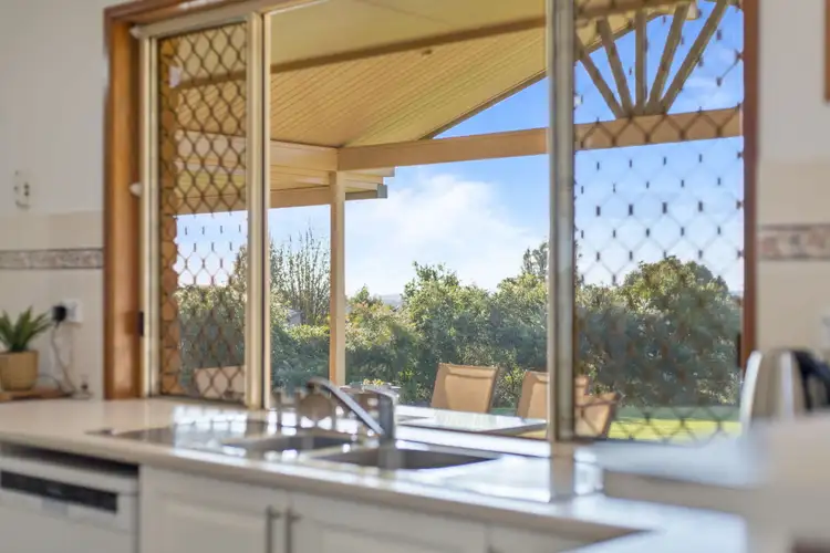 Fourth view of Homely house listing, 2 Selkirk Court, Highfields QLD 4352