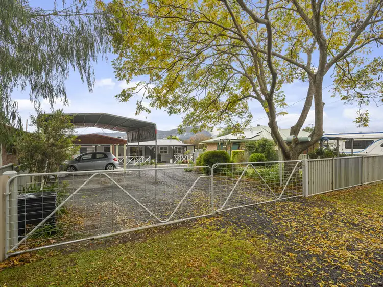 3 Weir Street, Nana Glen NSW 2450