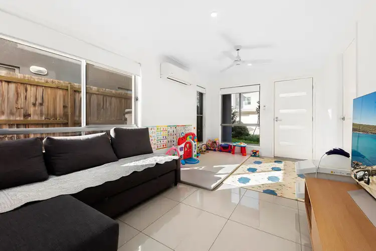 Second view of Homely townhouse listing, 11/6 Cloverdale Road, Doolandella QLD 4077