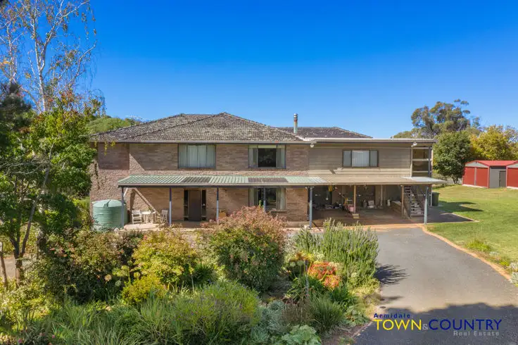 56 Amaroo Road, Armidale NSW 2350