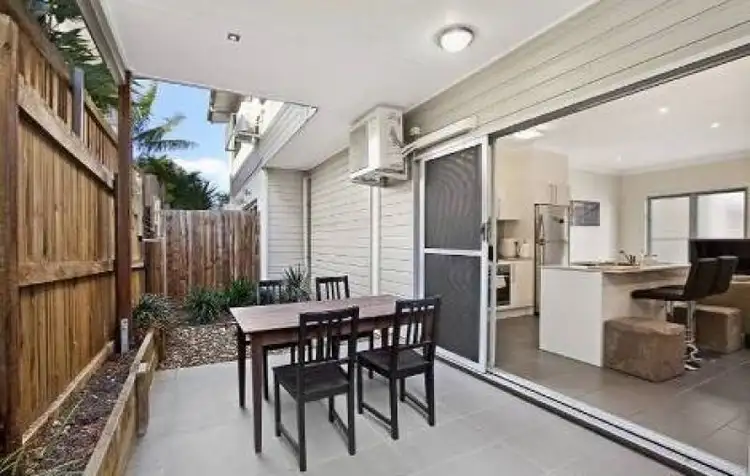 Sixth view of Homely house listing, 2/100 Broadway Street, Carina QLD 4152