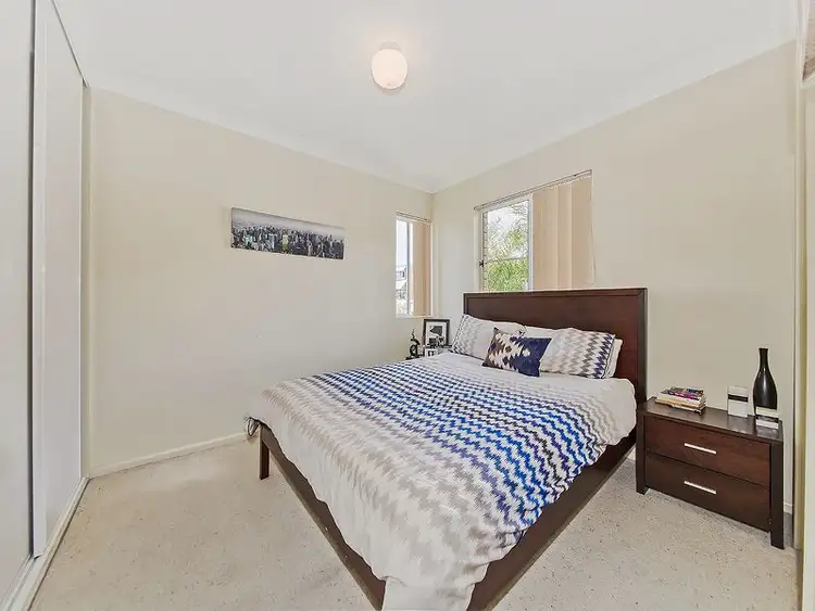 Sixth view of Homely house listing, 4/39 Chestnut Street, Wynnum QLD 4178
