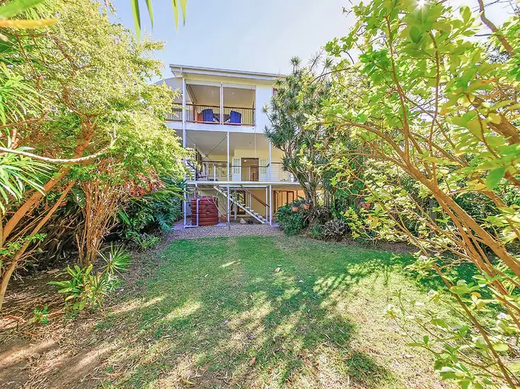 120 Melville Terrace, Manly QLD 4179