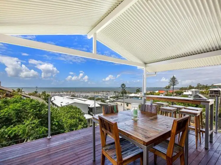 128 Ernest St, Manly QLD 4179