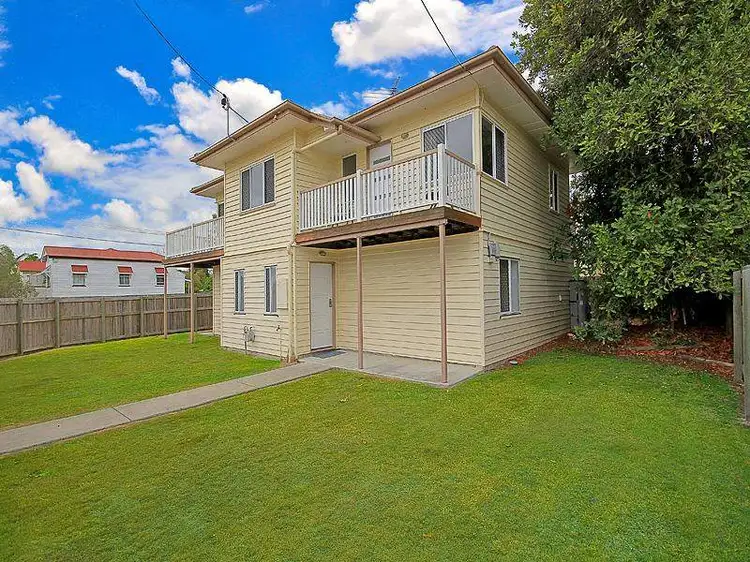 100 Drayton Tce, Wynnum QLD 4178