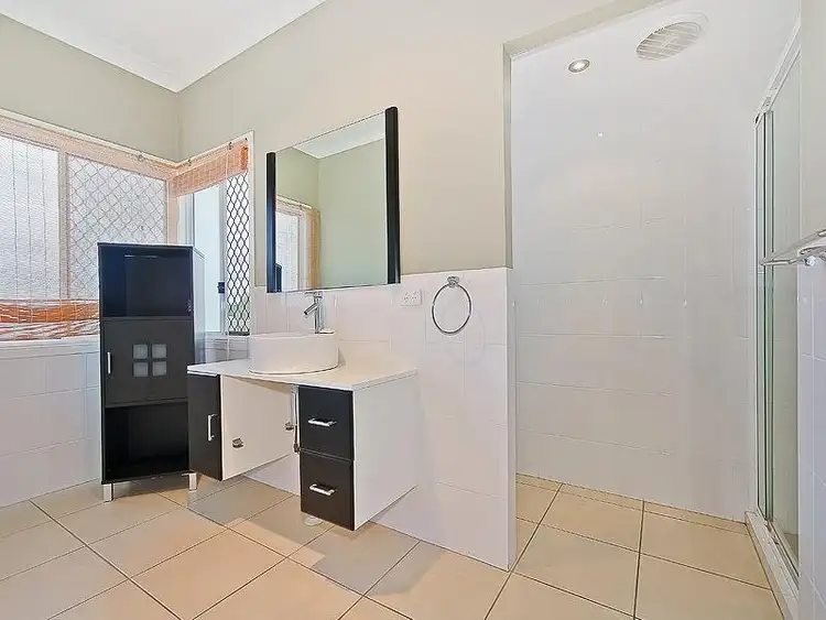 Sixth view of Homely house listing, 100 Drayton Tce, Wynnum QLD 4178