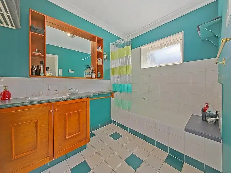 Sixth view of Homely house listing, 10 Coolcrest St, Wynnum QLD 4178