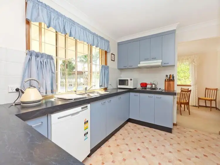 Fourth view of Homely house listing, 18 Irvine Pl, Wynnum West QLD 4178