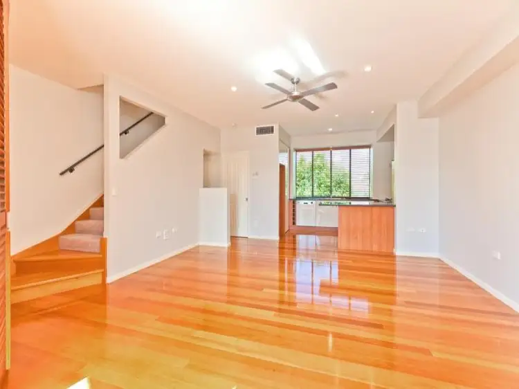 Second view of Homely house listing, 2/22 Nelson Pde, Manly QLD 4179