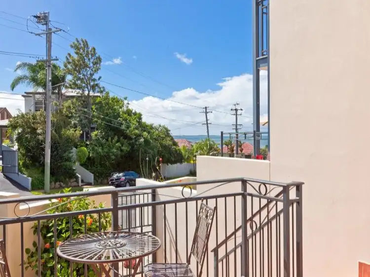 Fourth view of Homely house listing, 2/22 Nelson Pde, Manly QLD 4179