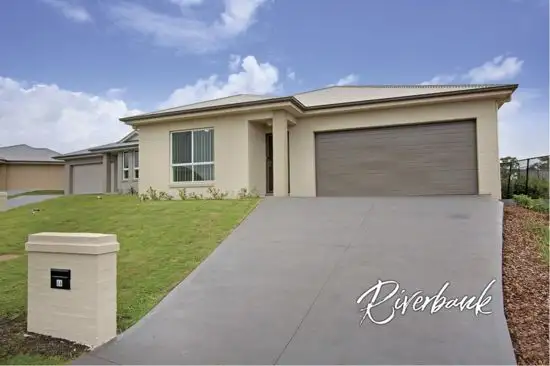 16 Dromedary Pl, Macquarie Links NSW 2565