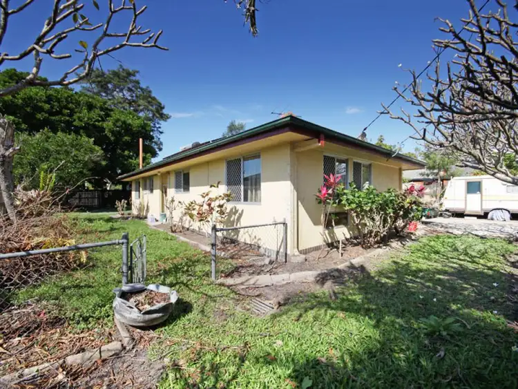 75 Ashmole Road, Redcliffe QLD 4020