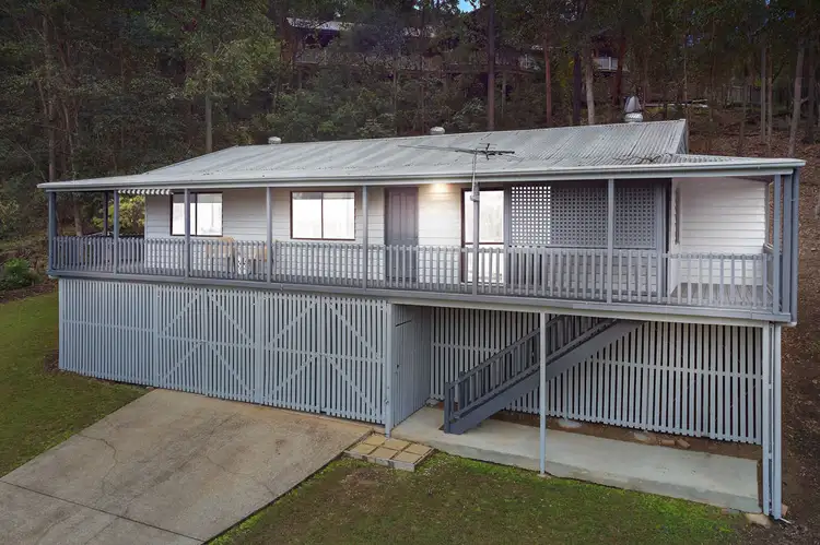 54 Bel Air Court, Ferny Hills QLD 4055