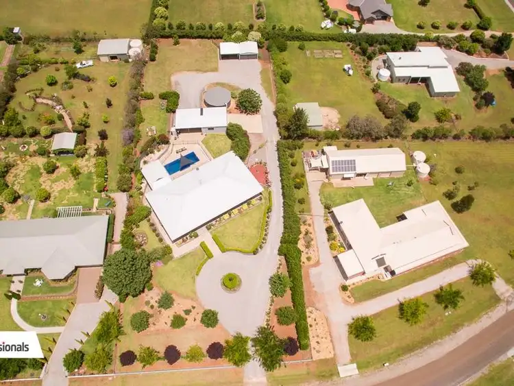 15 Daintree Circuit, Tamworth NSW 2340