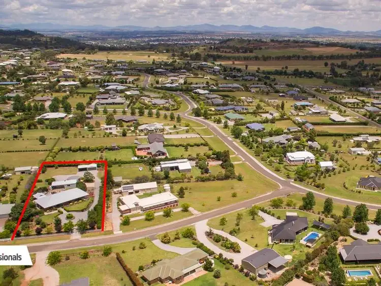 Fifth view of Homely house listing, 15 Daintree Circuit, Tamworth NSW 2340