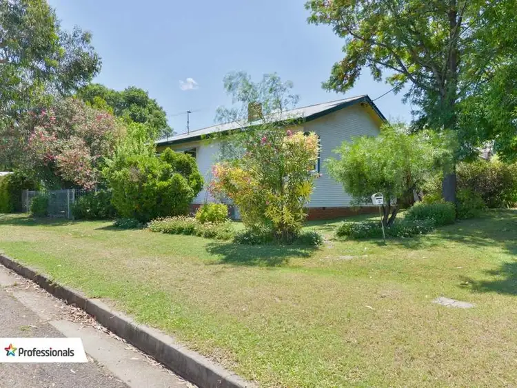 Main view of Homely house listing, 2 Elizabeth Street, Tamworth NSW 2340