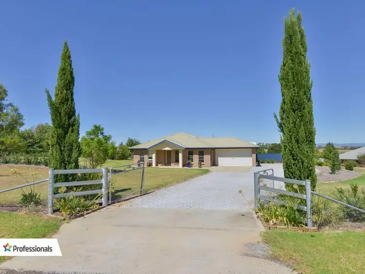 11 Daintree Circuit, Tamworth NSW 2340