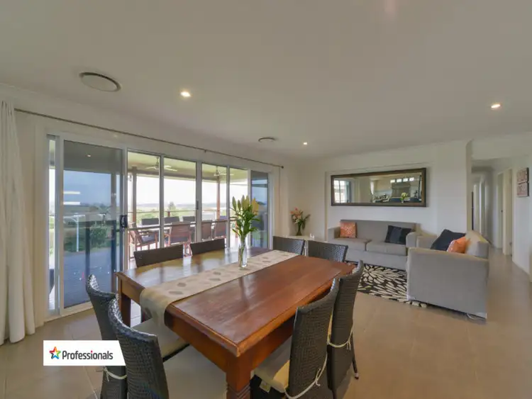 Fifth view of Homely house listing, 7 Daintree Circuit, Tamworth NSW 2340