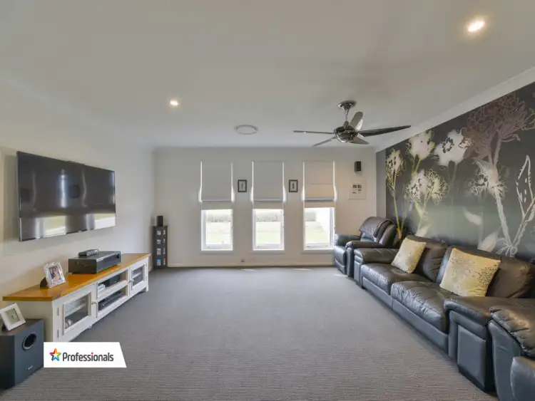 Sixth view of Homely house listing, 7 Daintree Circuit, Tamworth NSW 2340