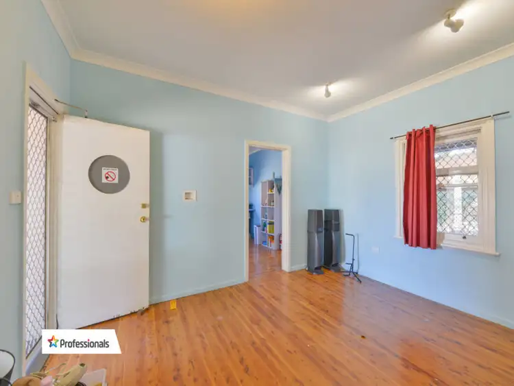 Sixth view of Homely house listing, 9 Barnes Street, Tamworth NSW 2340