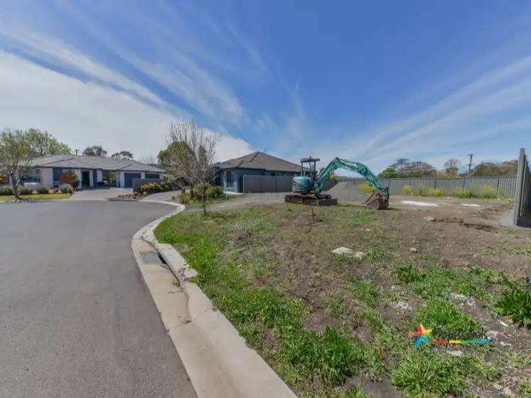 Third view of Homely house listing, 8 Gungurru Close, Tamworth NSW 2340