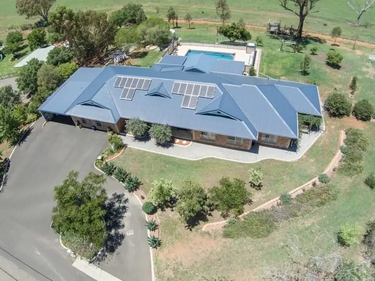 Sixth view of Homely house listing, 15 Lawrence Avenue, Tamworth NSW 2340