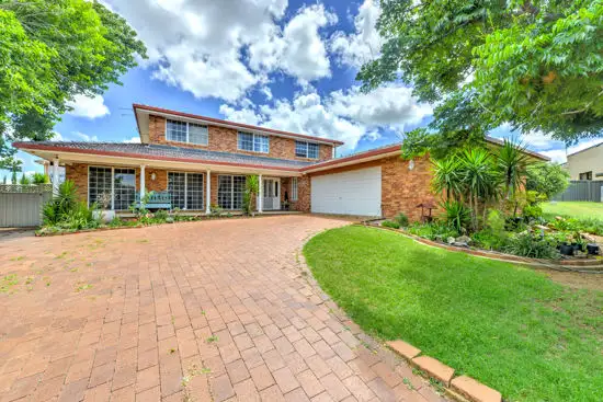17 The Mews, Tamworth NSW 2340