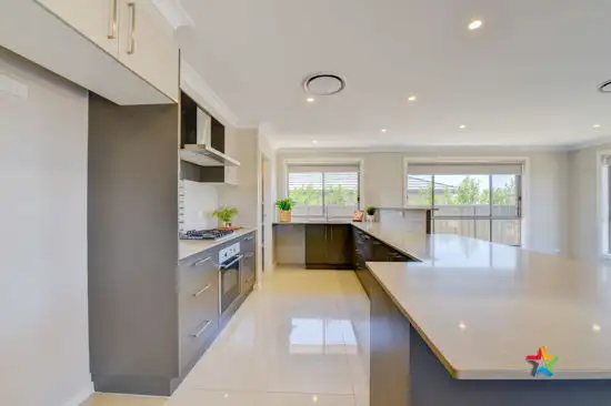 Second view of Homely house listing, 5 Galloway Place, Tamworth NSW 2340