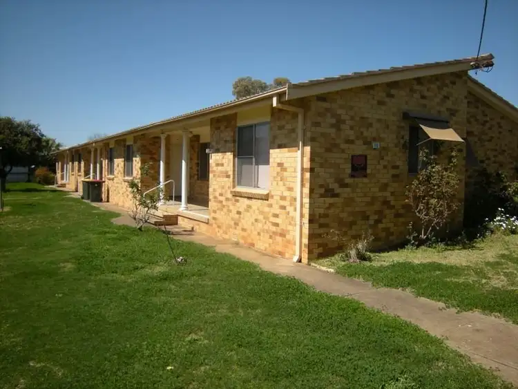 10 Bent Street, Tamworth NSW 2340
