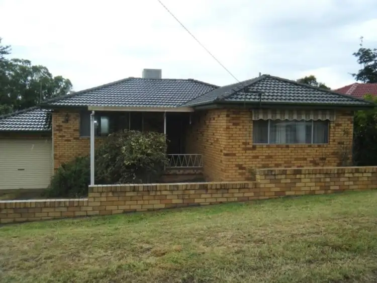 27 Erwin Street, Tamworth NSW 2340