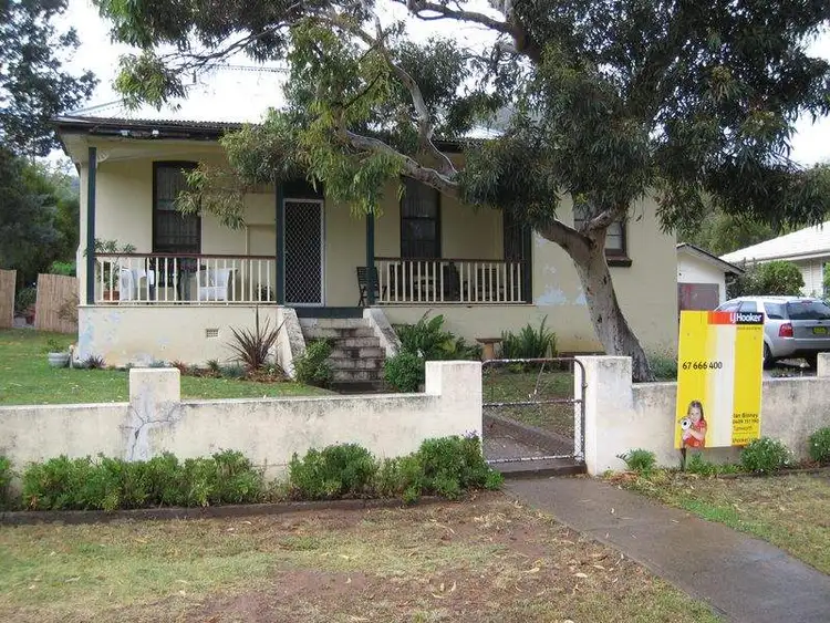 98 Napier Street, Tamworth NSW 2340
