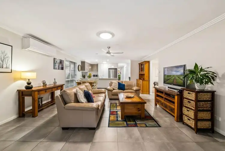 Sixth view of Homely unit listing, 2/13 Henry Street, Mount Lofty QLD 4350