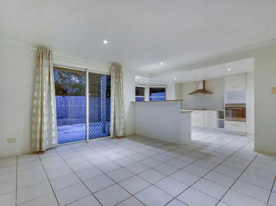 Fifth view of Homely townhouse listing, 2/15 San Mateo Boulevard, Eight Mile Plains QLD 4113