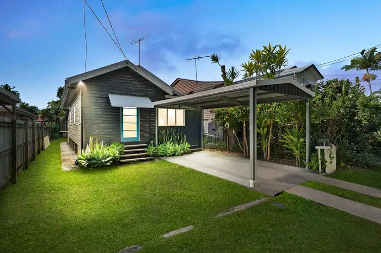 44 Lower Brighton Terrace, Sandgate QLD 4017