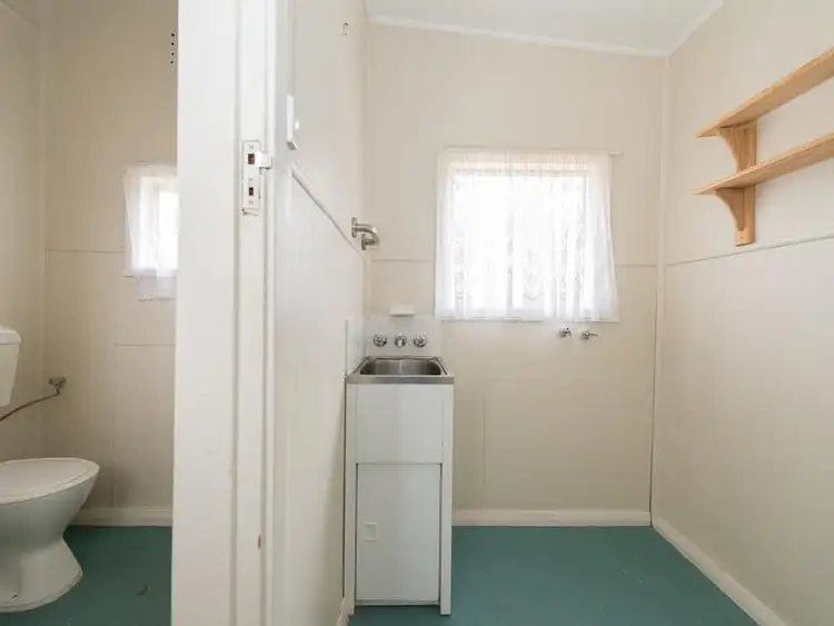 Seventh view of Homely house listing, 37 Byrnes Avenue, Tamworth NSW 2340