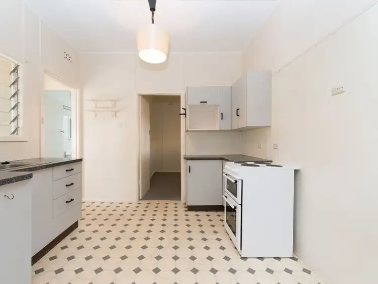 Second view of Homely unit listing, 2/111 Robert Street, Tamworth NSW 2340