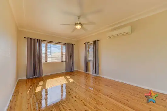 Fourth view of Homely house listing, 11 Bell St, Tamworth NSW 2340