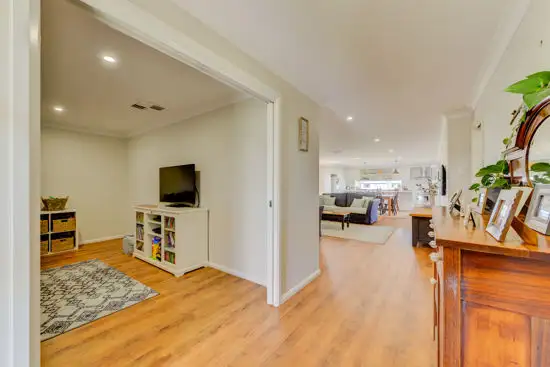Fifth view of Homely house listing, 9 Edna Close, Tamworth NSW 2340