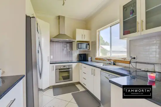 Main view of Homely house listing, 2 Willow Street, Tamworth NSW 2340