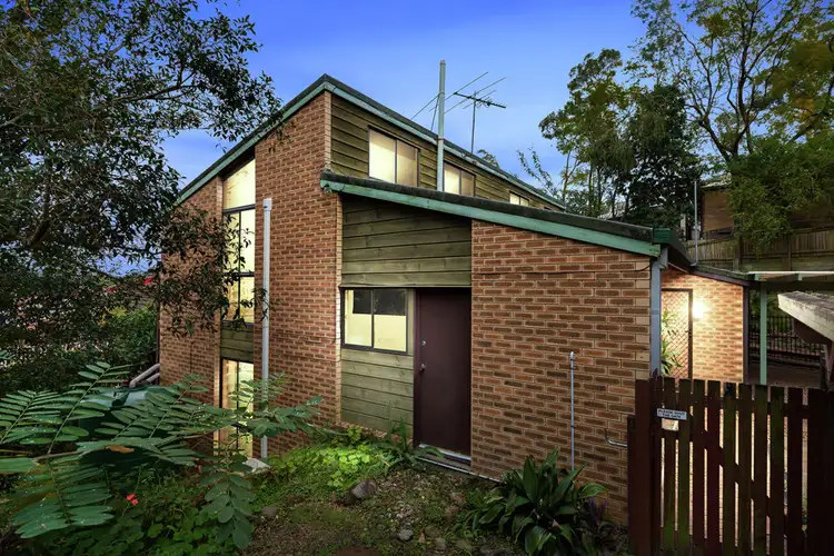 3 Marmindie Street, Chapel Hill QLD 4069