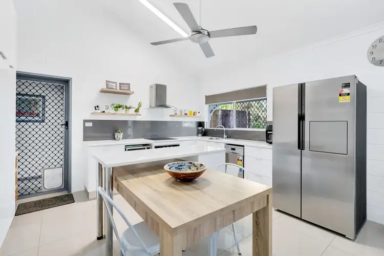 Third view of Homely unit listing, 2/10 Ireland Crescent, Whitfield QLD 4870