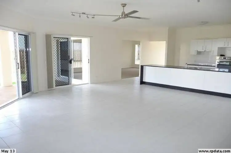 6 Presentation Boulevard, Nambour QLD 4560