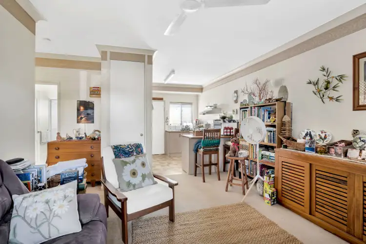 Fifth view of Homely unit listing, 2/362 McCoombe Street, Mooroobool QLD 4870